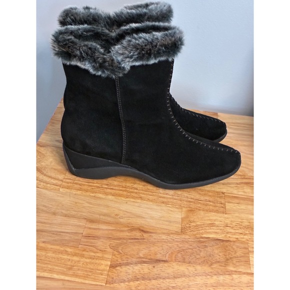 Sporto Black Suede Insulated Winter Ankle Boots Fur Trim Women's Size 9M - Picture 1 of 16